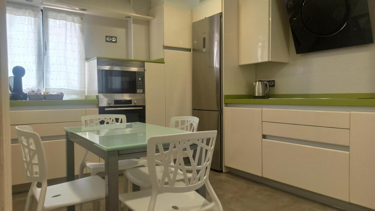 Ohana, Apartamento-Parking Privado Gratis-Centrico-Wifi-Ascensor-Sin Cuestas-82M2 Бермео Екстериор снимка